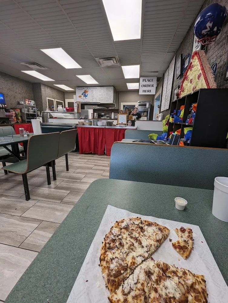 Chicken Alfredo Add Bacon Pizza